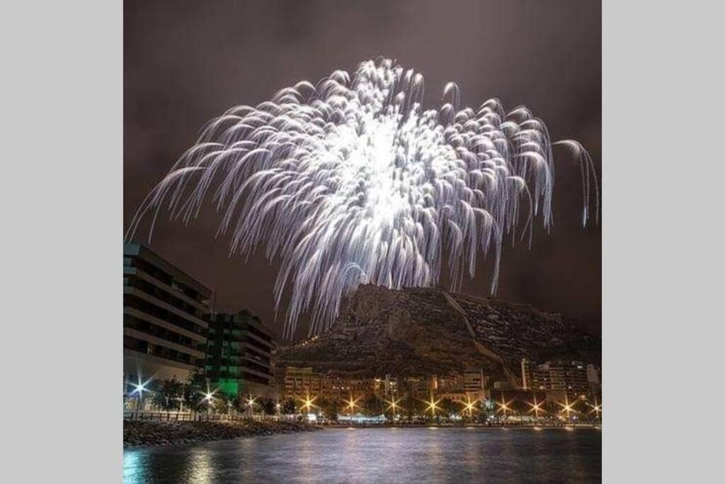 Apartamento Con Vistas Al Mar El Campello Eksteriør billede